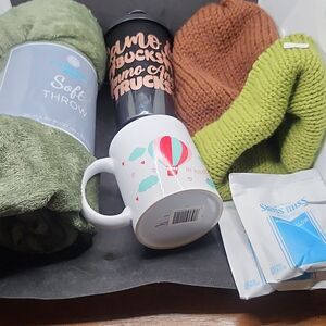 Warm and Cozy Bundle Gift Set Olive Green Soft Throw Blanket, Mug, Hot Cocoa